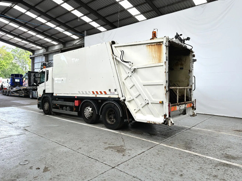 Scania P230 6X2 / Essieu relevable directionnel / Stuurbare liftas / Steerable lift axle - Vůz na odvoz odpadků: obrázek 3 Scania P230 6X2 / Essieu relevable directionnel / Stuurbare liftas / Steerable lift axle - Vůz na odvoz odpadků: obrázek 3