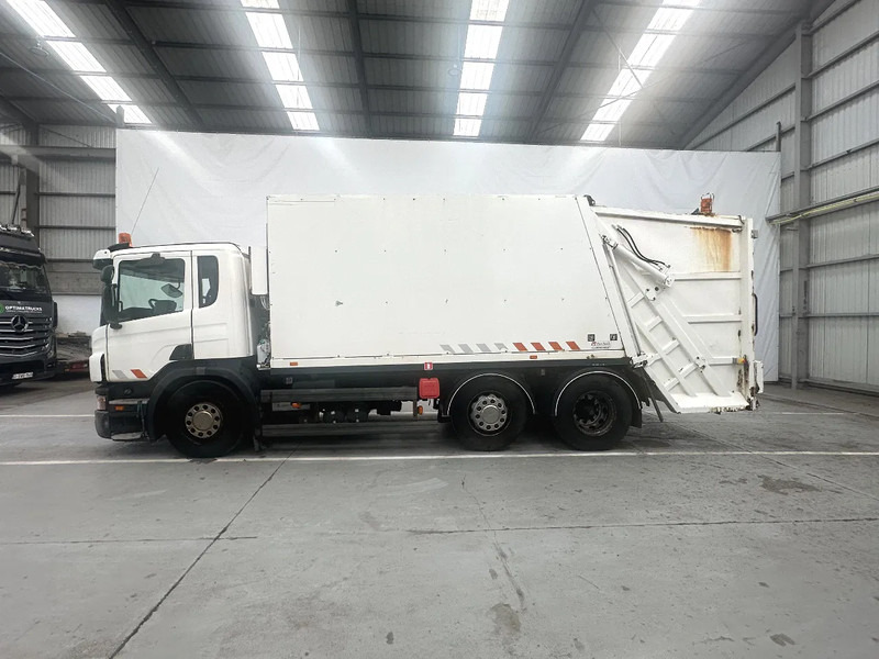 Scania P230 6X2 / Essieu relevable directionnel / Stuurbare liftas / Steerable lift axle - Vůz na odvoz odpadků: obrázek 2 Scania P230 6X2 / Essieu relevable directionnel / Stuurbare liftas / Steerable lift axle - Vůz na odvoz odpadků: obrázek 2