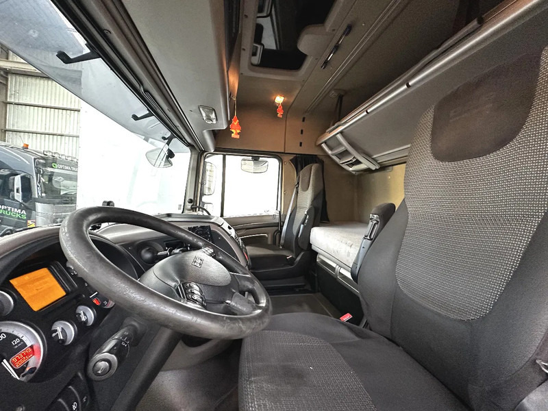 DAF XF 105.460 AIRCO - Tahač: obrázek 5 DAF XF 105.460 AIRCO - Tahač: obrázek 5