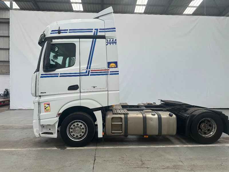 Mercedes-Benz Actros 1842 EURO 5 - Tahač: obrázek 2 Mercedes-Benz Actros 1842 EURO 5 - Tahač: obrázek 2