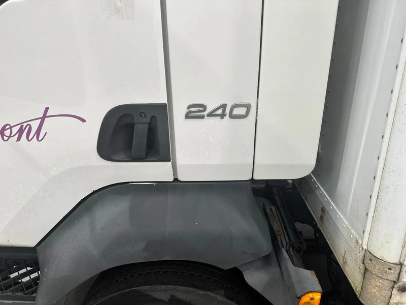 Volvo FL 240 VERHUISWAGEN / CAMION DE DÉMÉNAGEMENT - Skříňový nákladní auto: obrázek 4 Volvo FL 240 VERHUISWAGEN / CAMION DE DÉMÉNAGEMENT - Skříňový nákladní auto: obrázek 4