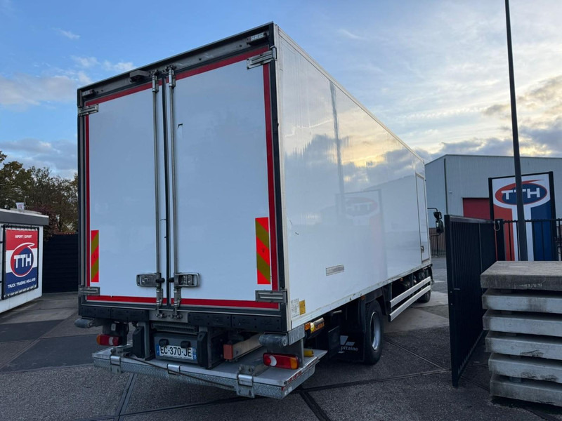 Renault D210.14 Frigobox Multitemp + Taillift THERMO KING T800R - Chladírenský nákladní automobil: obrázek 3 Renault D210.14 Frigobox Multitemp + Taillift THERMO KING T800R - Chladírenský nákladní automobil: obrázek 3