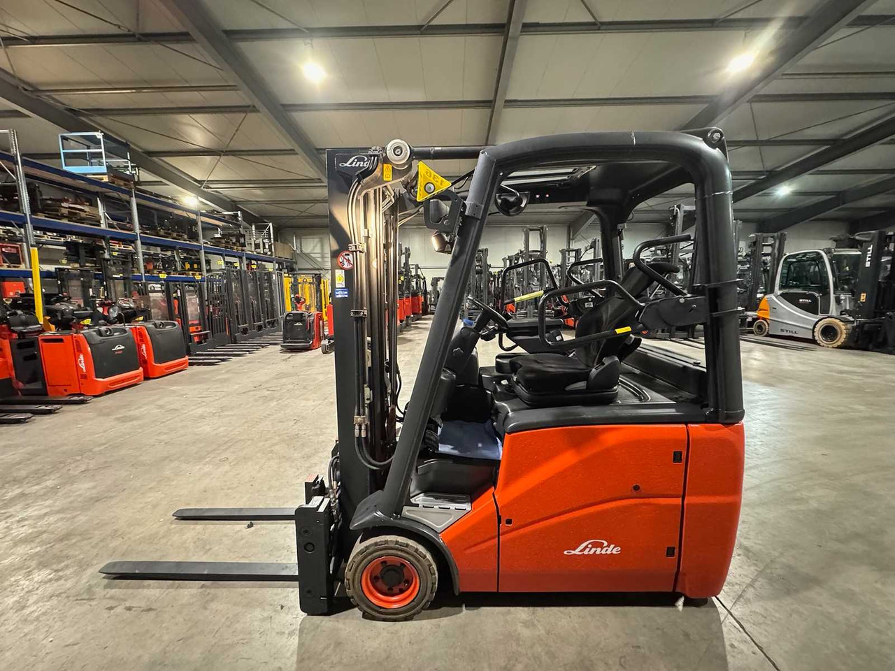 05/2024 SERVICE + UVV 12/2026 LINDE E16H 1.600KG 3.+4. VALVE FORK ADJUSTER DUPLEX FREE LIFT ELECTRIC FORKLIFT 7.089 HOURS - Vysokozdvižný vozík: obrázek 5 05/2024 SERVICE + UVV 12/2026 LINDE E16H 1.600KG 3.+4. VALVE FORK ADJUSTER DUPLEX FREE LIFT ELECTRIC FORKLIFT 7.089 HOURS - Vysokozdvižný vozík: obrázek 5