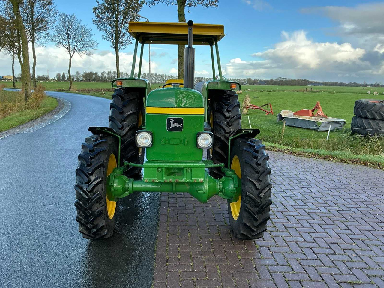 1977 JOHN DEERE 2030S ALL-WHEEL DRIVE FARM TRACTOR - Traktor: obrázek 4 1977 JOHN DEERE 2030S ALL-WHEEL DRIVE FARM TRACTOR - Traktor: obrázek 4