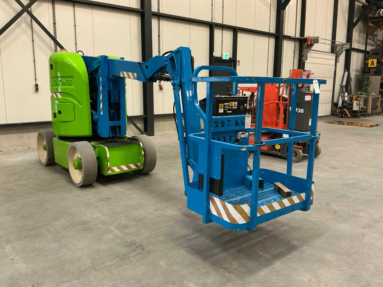 1999 GROVE AMZ 30 NEU AERIAL PLATFORM - Pracovní plošina: obrázek 5 1999 GROVE AMZ 30 NEU AERIAL PLATFORM - Pracovní plošina: obrázek 5