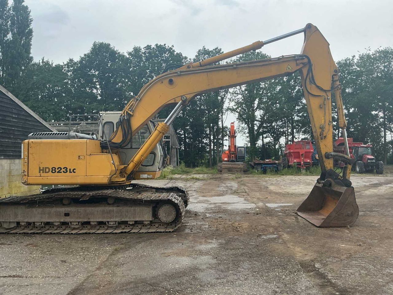 2000 KATO HD823LC CRAWLER EXCAVATOR - Rýpadlo: obrázek 4 2000 KATO HD823LC CRAWLER EXCAVATOR - Rýpadlo: obrázek 4