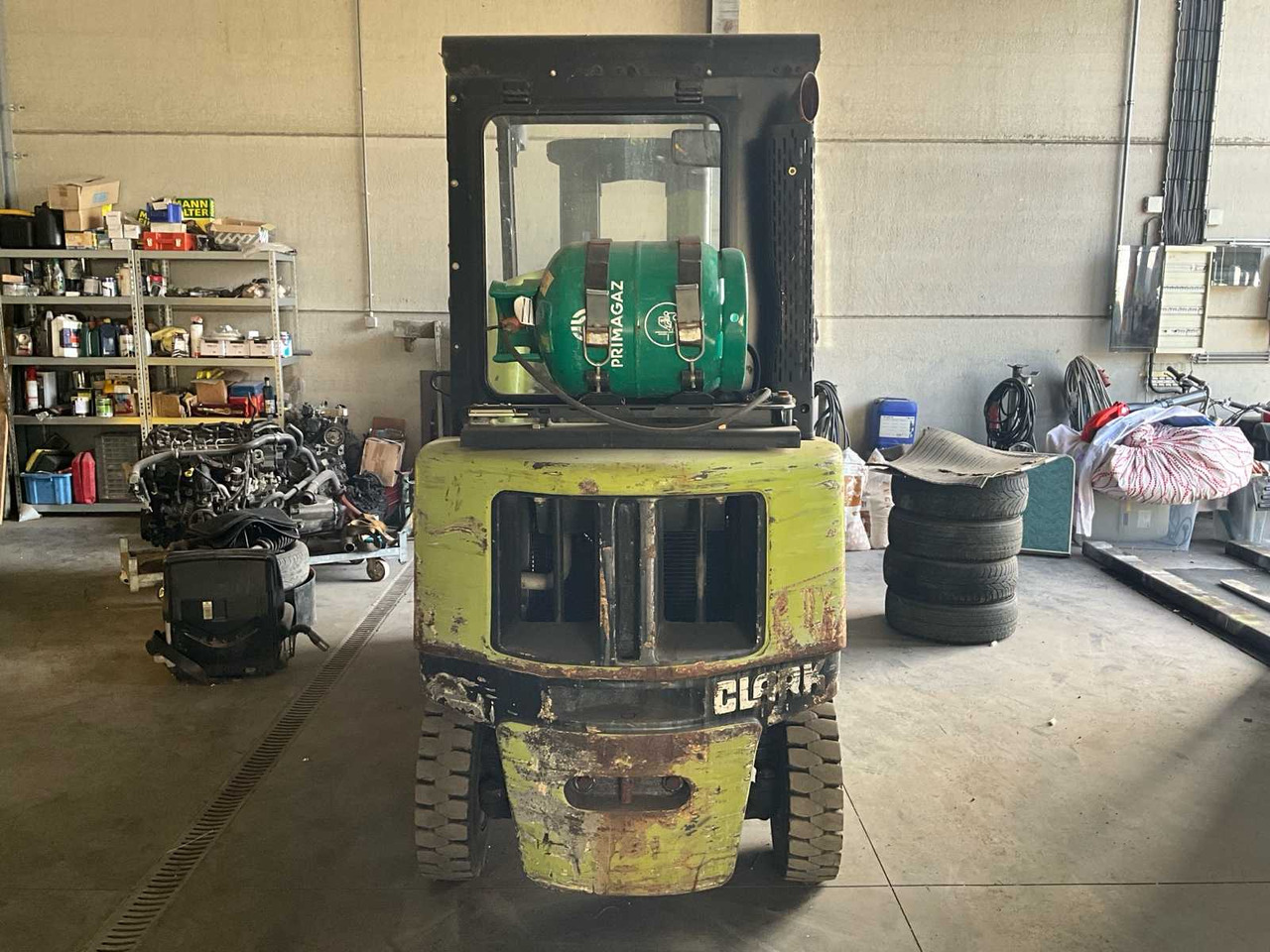 2001 CLARK CGP25H FORKLIFT - Vysokozdvižný vozík: obrázek 4 2001 CLARK CGP25H FORKLIFT - Vysokozdvižný vozík: obrázek 4