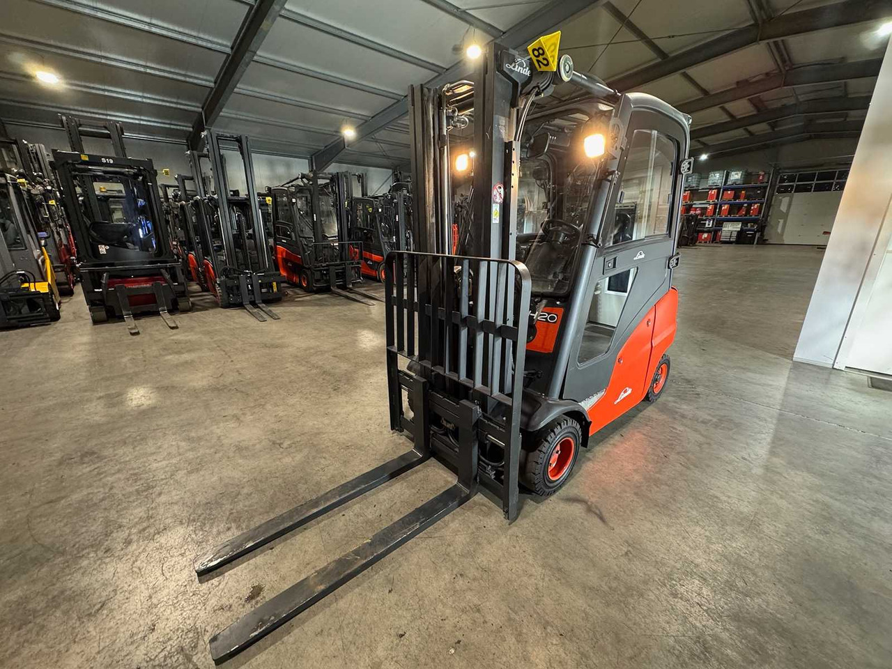 2008 SERVICE + UVV 10/2026 LINDE H20T 2,000KG TRIPLEX GAS FORKLIFT FORKLIFT 11,735 HOURS - Vysokozdvižný vozík: obrázek 4 2008 SERVICE + UVV 10/2026 LINDE H20T 2,000KG TRIPLEX GAS FORKLIFT FORKLIFT 11,735 HOURS - Vysokozdvižný vozík: obrázek 4