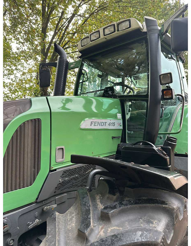 2010 FENDT 415 VARIO TMS ALL-WHEEL DRIVE AGRICULTURAL TRACTOR - Traktor: obrázek 4 2010 FENDT 415 VARIO TMS ALL-WHEEL DRIVE AGRICULTURAL TRACTOR - Traktor: obrázek 4