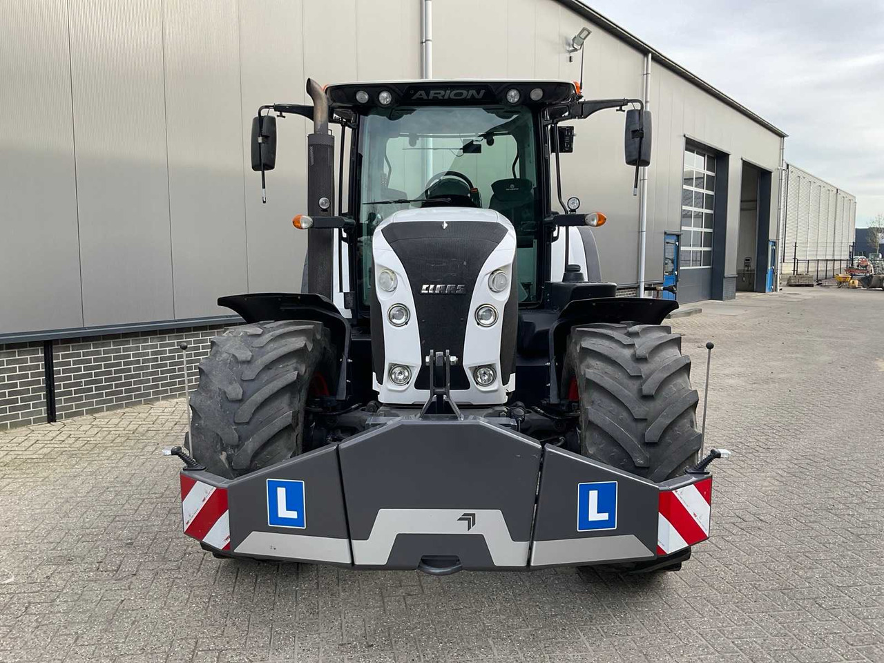 2013 CLAAS ARION 630 ALL-WHEEL DRIVE FARM TRACTOR - Traktor: obrázek 3 2013 CLAAS ARION 630 ALL-WHEEL DRIVE FARM TRACTOR - Traktor: obrázek 3