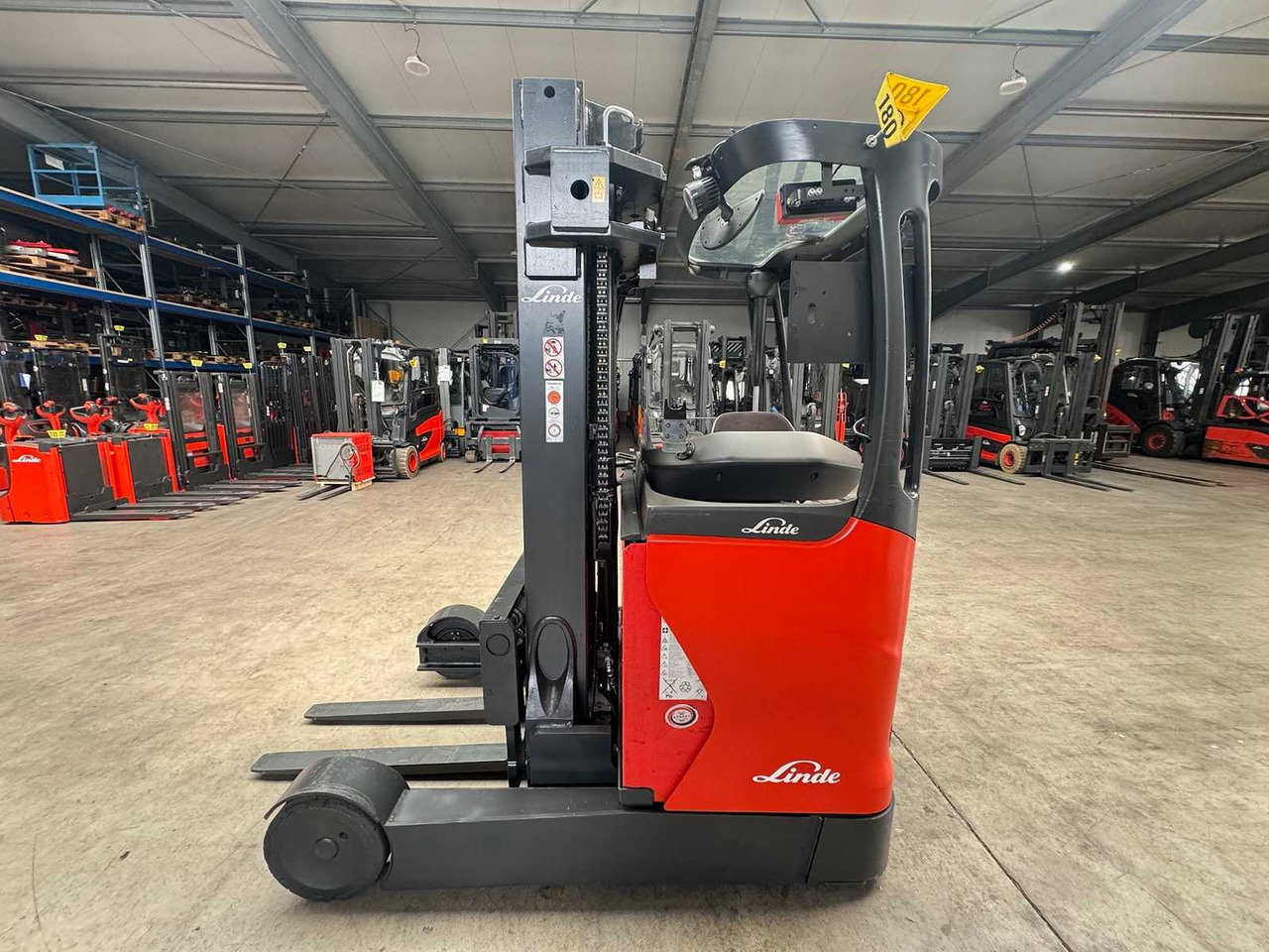 2018 LINDE R20 2,000KG TRIPLEX 505CM RAVAS SCALE ELECTRIC FORKLIFT REACH TRUCK - Vysokozdvižný vozík: obrázek 1 2018 LINDE R20 2,000KG TRIPLEX 505CM RAVAS SCALE ELECTRIC FORKLIFT REACH TRUCK - Vysokozdvižný vozík: obrázek 1