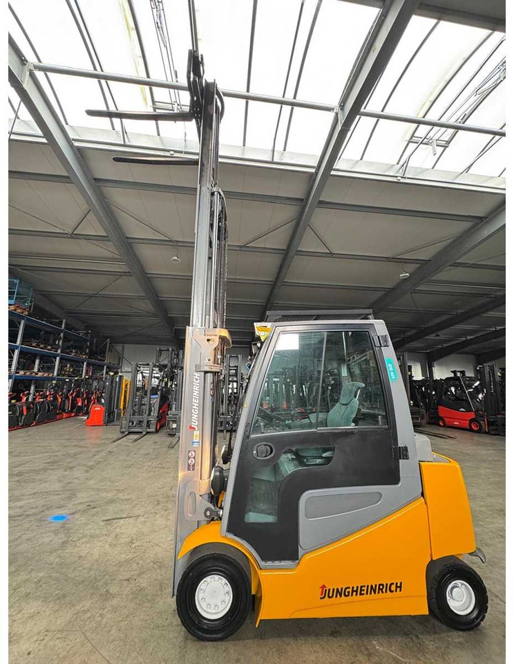 2019 SERVICE + UVV 09/2026 JUNGHEINRICH EFG425 EVO 2,500KG TRIPLEX ELECTRIC FORKLIFT 3RD + 4TH VALVE 7,821 HOURS - Vysokozdvižný vozík: obrázek 4 2019 SERVICE + UVV 09/2026 JUNGHEINRICH EFG425 EVO 2,500KG TRIPLEX ELECTRIC FORKLIFT 3RD + 4TH VALVE 7,821 HOURS - Vysokozdvižný vozík: obrázek 4