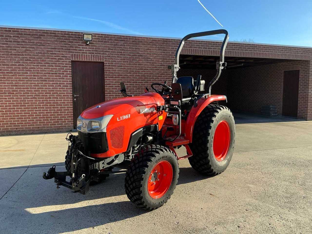 2020 KUBOTA L1361 FOUR WHEEL DRIVE FARM TRACTOR - Traktor: obrázek 1 2020 KUBOTA L1361 FOUR WHEEL DRIVE FARM TRACTOR - Traktor: obrázek 1