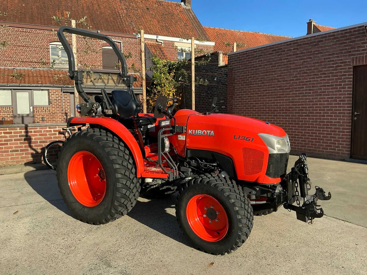2020 KUBOTA L1361 FOUR WHEEL DRIVE FARM TRACTOR - Traktor: obrázek 4 2020 KUBOTA L1361 FOUR WHEEL DRIVE FARM TRACTOR - Traktor: obrázek 4