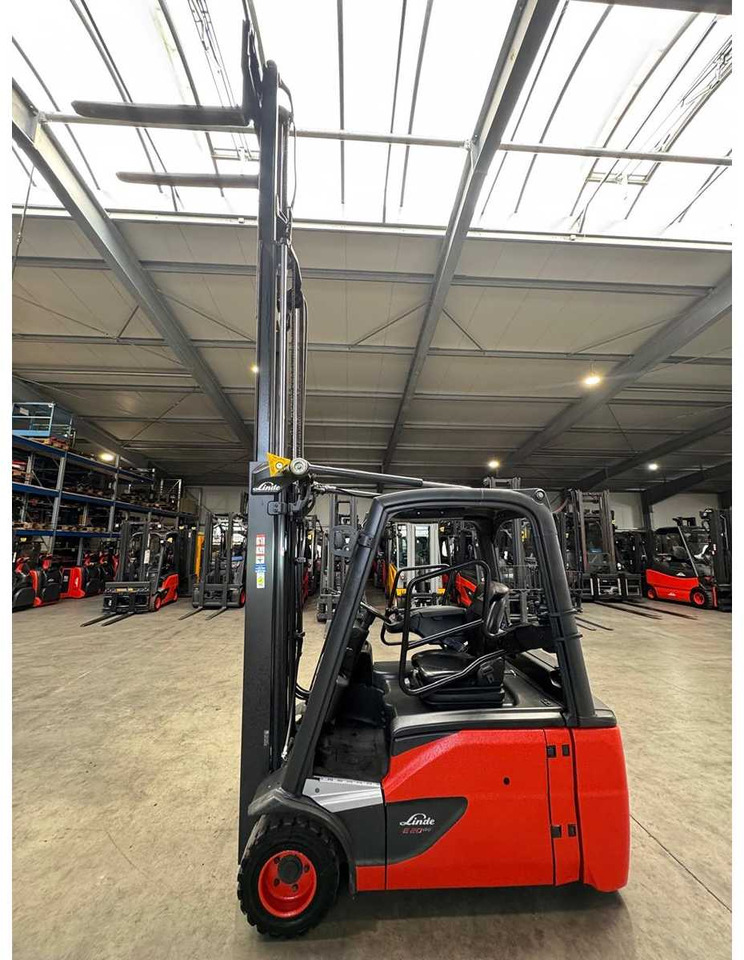 2020 SERVICE+UVV 10/2026 LINDE E20L 2,000KG TRIPLEX 462CM ELECTRIC FORKLIFT 9,940 HOURS - Vysokozdvižný vozík: obrázek 4 2020 SERVICE+UVV 10/2026 LINDE E20L 2,000KG TRIPLEX 462CM ELECTRIC FORKLIFT 9,940 HOURS - Vysokozdvižný vozík: obrázek 4