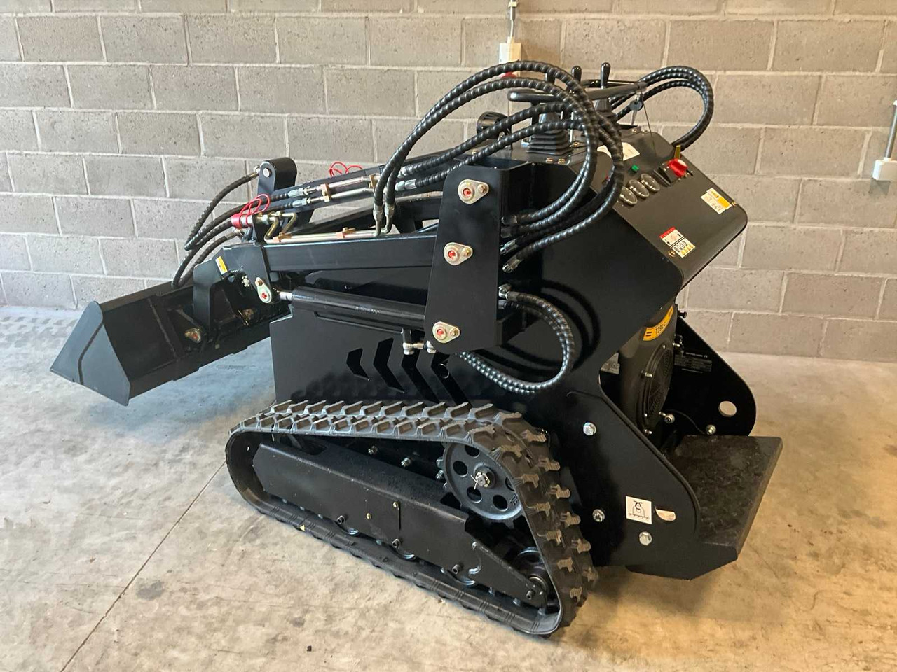 2025 Briggs & Stratton Skid Steer Loader T480 - unused - Smykový nakladač: obrázek 2 2025 Briggs & Stratton Skid Steer Loader T480 - unused - Smykový nakladač: obrázek 2