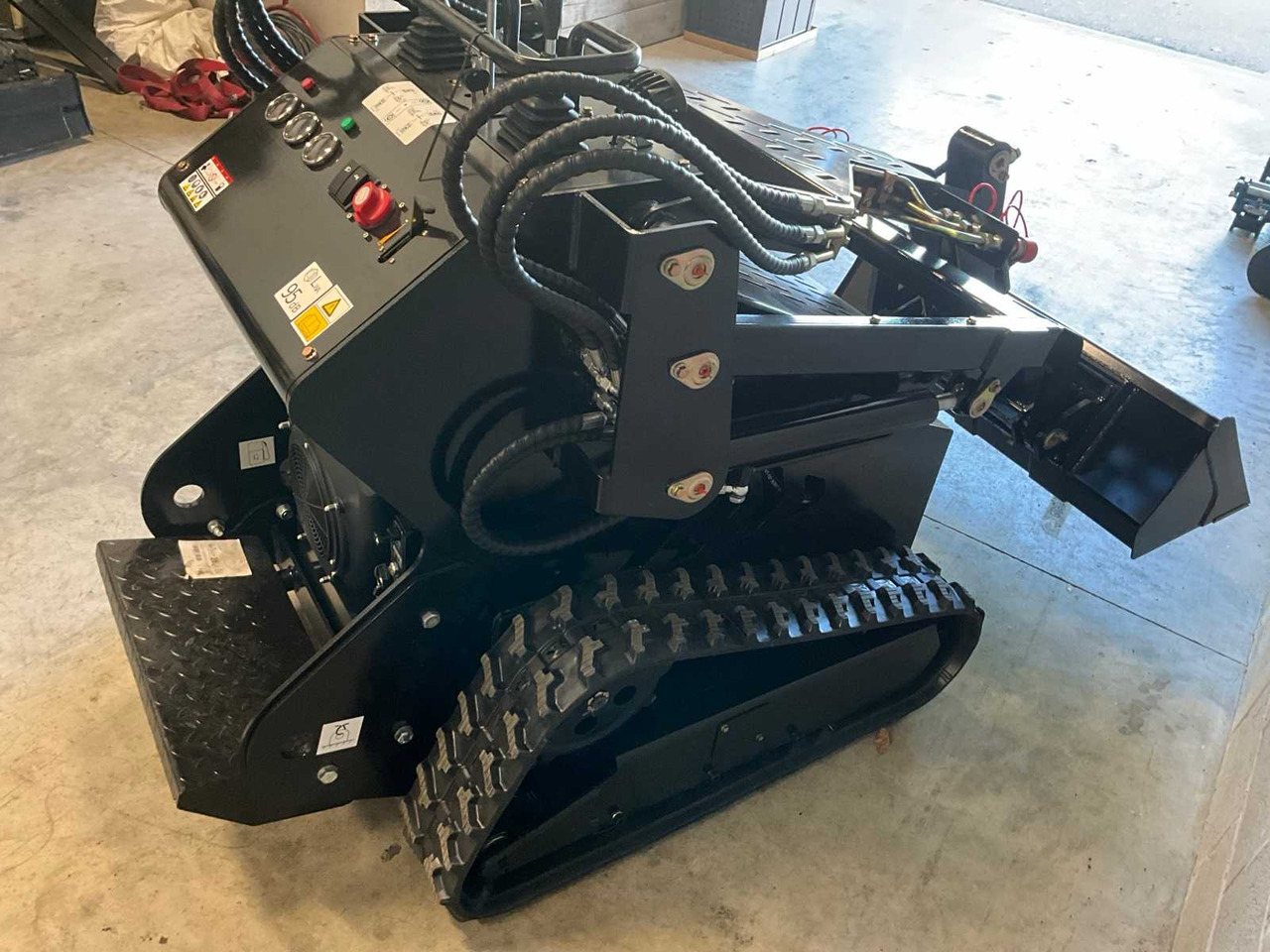 2025 Briggs & Stratton Skid Steer Loader T480 - unused - Smykový nakladač: obrázek 4 2025 Briggs & Stratton Skid Steer Loader T480 - unused - Smykový nakladač: obrázek 4