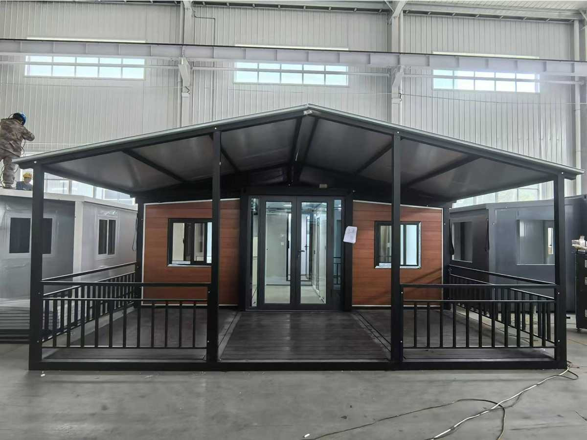 20ft Uitschuifbare Tiny House 2025 - Obytná buňka: obrázek 2 20ft Uitschuifbare Tiny House 2025 - Obytná buňka: obrázek 2