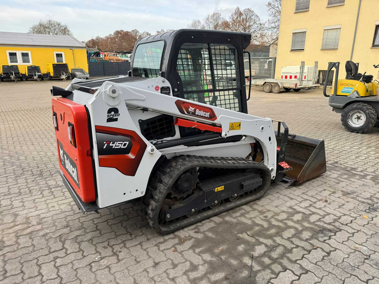 BOBCAT - T450 - 2022 - SKID STEER LOADERS - Smykem řízený nakladač pásový: obrázek 4 BOBCAT - T450 - 2022 - SKID STEER LOADERS - Smykem řízený nakladač pásový: obrázek 4