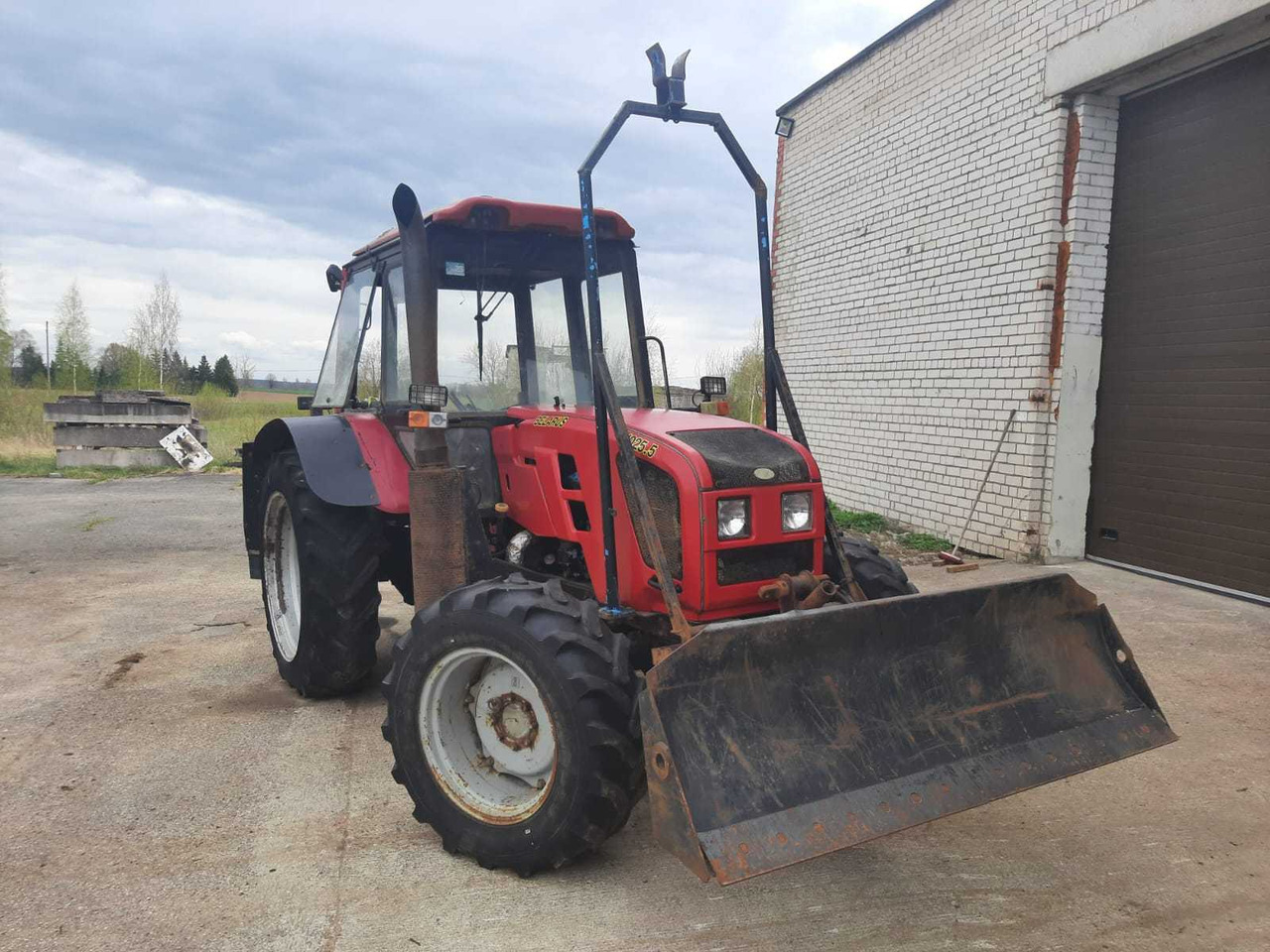 Belarus 1025.3 - Traktor: obrázek 1 Belarus 1025.3 - Traktor: obrázek 1