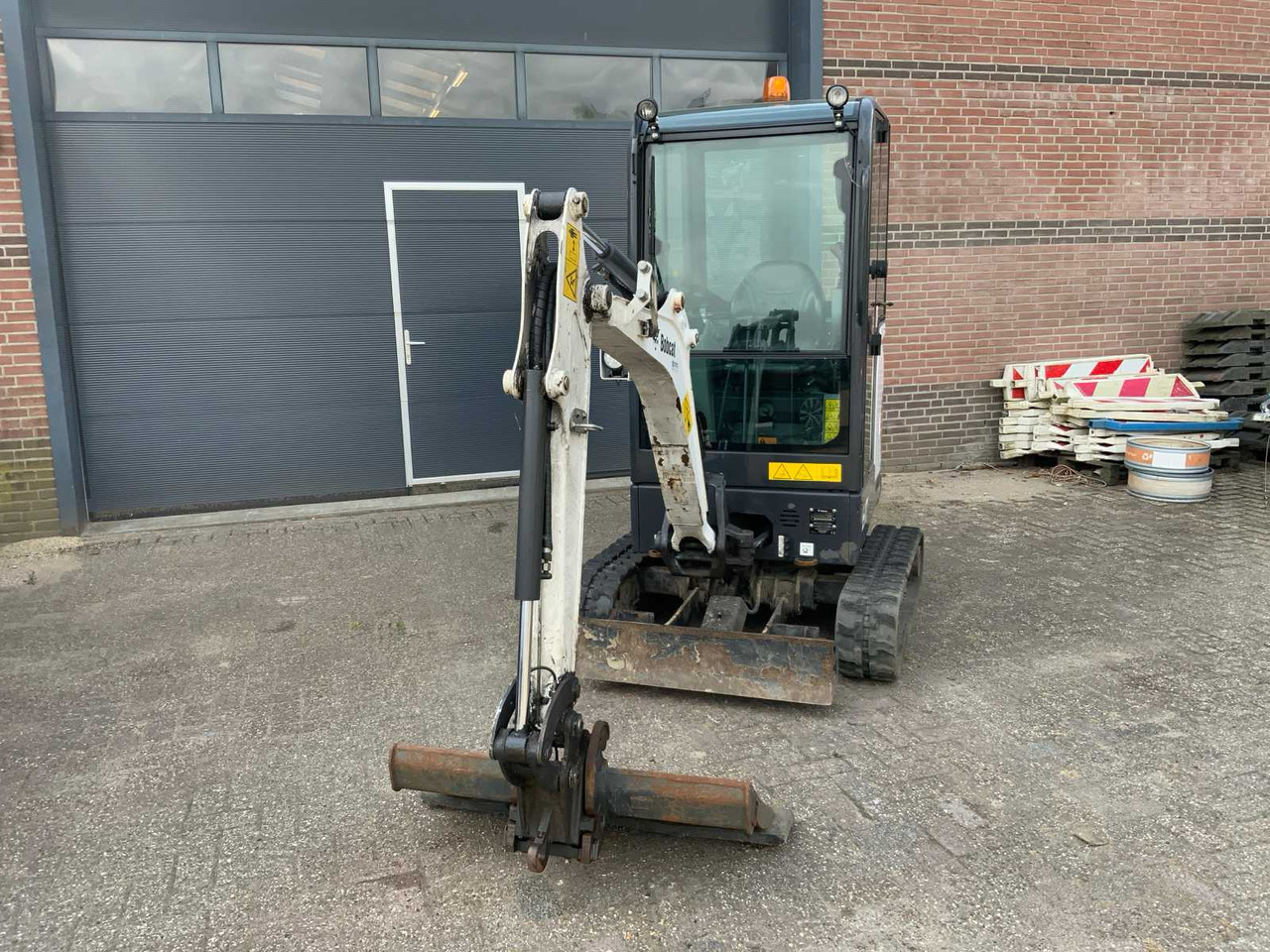 Bobcat E17 - Mini rýpadlo: obrázek 3 Bobcat E17 - Mini rýpadlo: obrázek 3