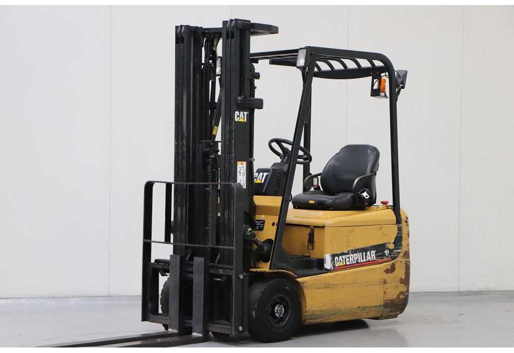 CATERPILLAR - EP15KRT - FORKLIFT TRIPLEX - SIDESHIFT, 3590 HOURS - Vysokozdvižný vozík: obrázek 1 CATERPILLAR - EP15KRT - FORKLIFT TRIPLEX - SIDESHIFT, 3590 HOURS - Vysokozdvižný vozík: obrázek 1