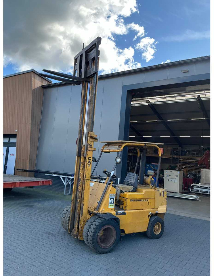 CATERPILLAR V60B FORKLIFT - Vysokozdvižný vozík: obrázek 2 CATERPILLAR V60B FORKLIFT - Vysokozdvižný vozík: obrázek 2