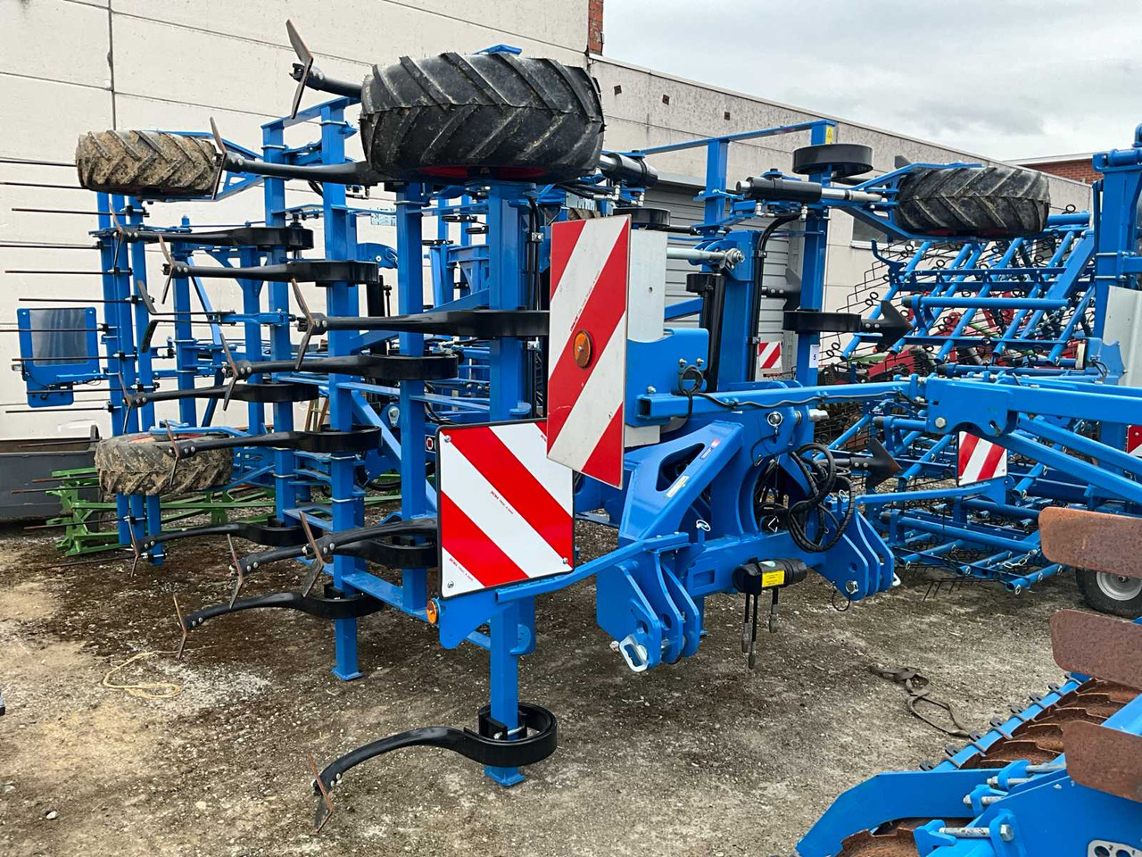 Carre Usari repliable - Kultivátor: obrázek 1 Carre Usari repliable - Kultivátor: obrázek 1