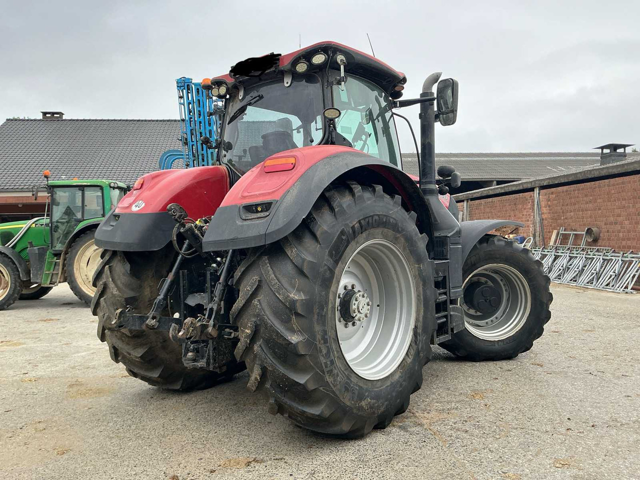 Case IH Optum 300 CVX - Traktor: obrázek 5 Case IH Optum 300 CVX - Traktor: obrázek 5