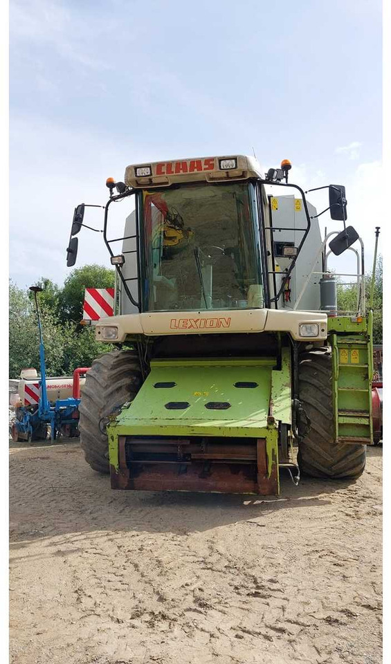 Claas Lexion 460 - Sklízecí mlátička: obrázek 5 Claas Lexion 460 - Sklízecí mlátička: obrázek 5