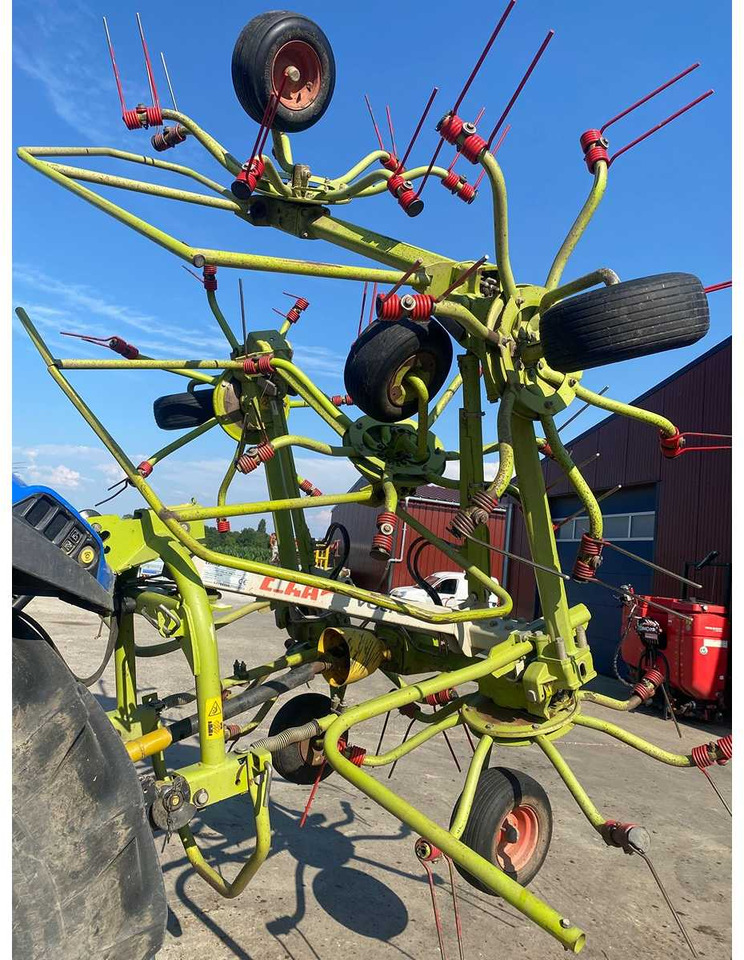 Claas VOLTO 770 - Stroj na sklizeň pícnin: obrázek 2 Claas VOLTO 770 - Stroj na sklizeň pícnin: obrázek 2