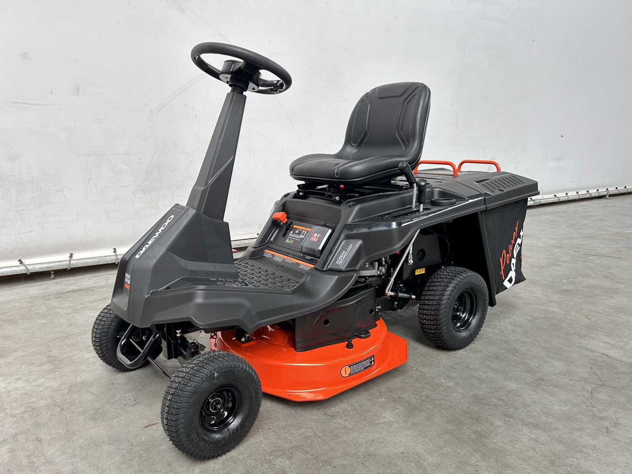 Daewoo DAXRM224 - Sekačka na trávu: obrázek 4 Daewoo DAXRM224 - Sekačka na trávu: obrázek 4