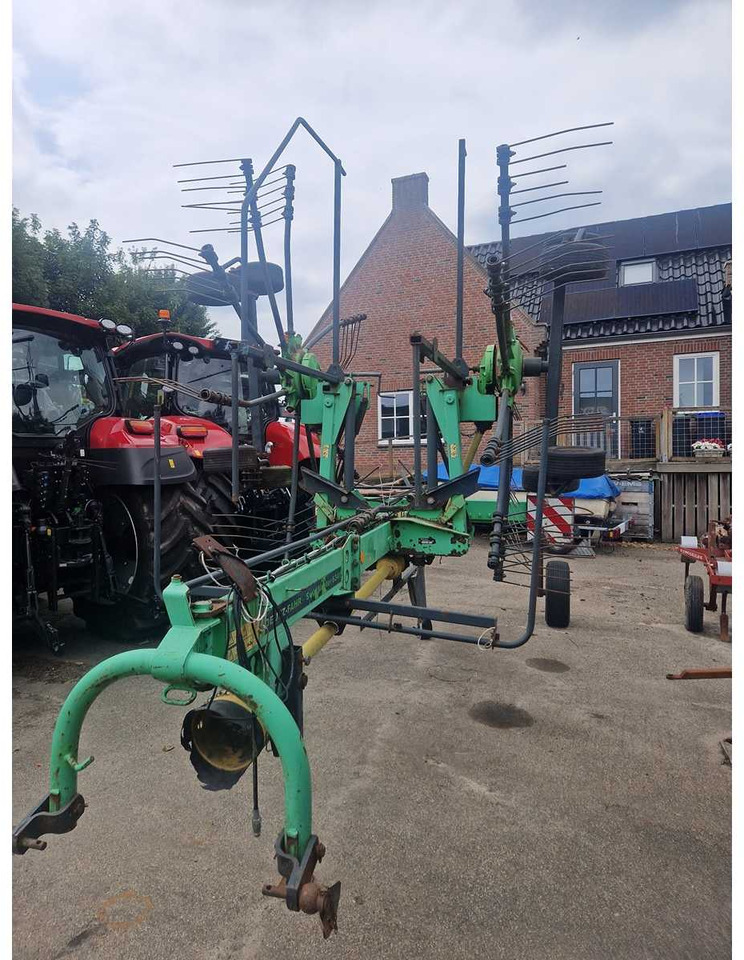 Deutz 6654 - Stroj na sklizeň pícnin: obrázek 5 Deutz 6654 - Stroj na sklizeň pícnin: obrázek 5
