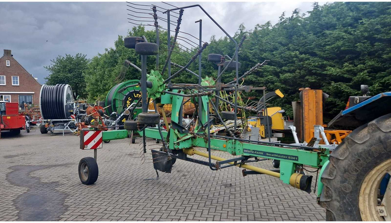 Deutz 6654 - Stroj na sklizeň pícnin: obrázek 2 Deutz 6654 - Stroj na sklizeň pícnin: obrázek 2