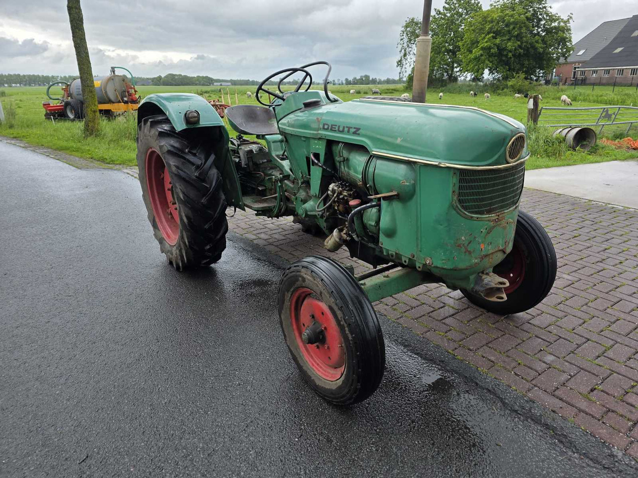 Deutz D40 Turbo - Traktor: obrázek 3 Deutz D40 Turbo - Traktor: obrázek 3