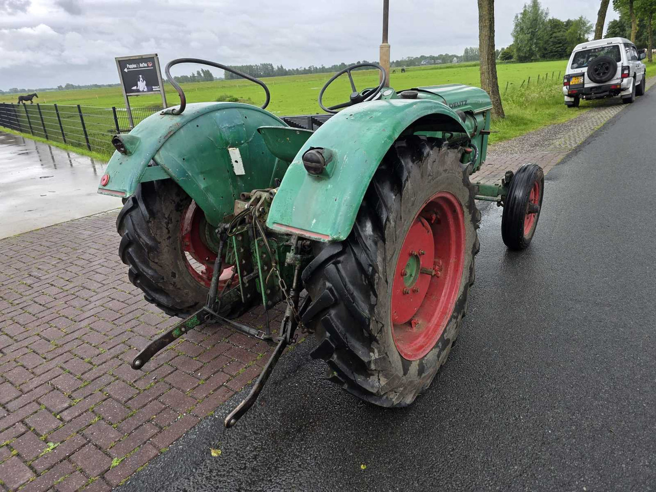 Deutz D40 Turbo - Traktor: obrázek 5 Deutz D40 Turbo - Traktor: obrázek 5