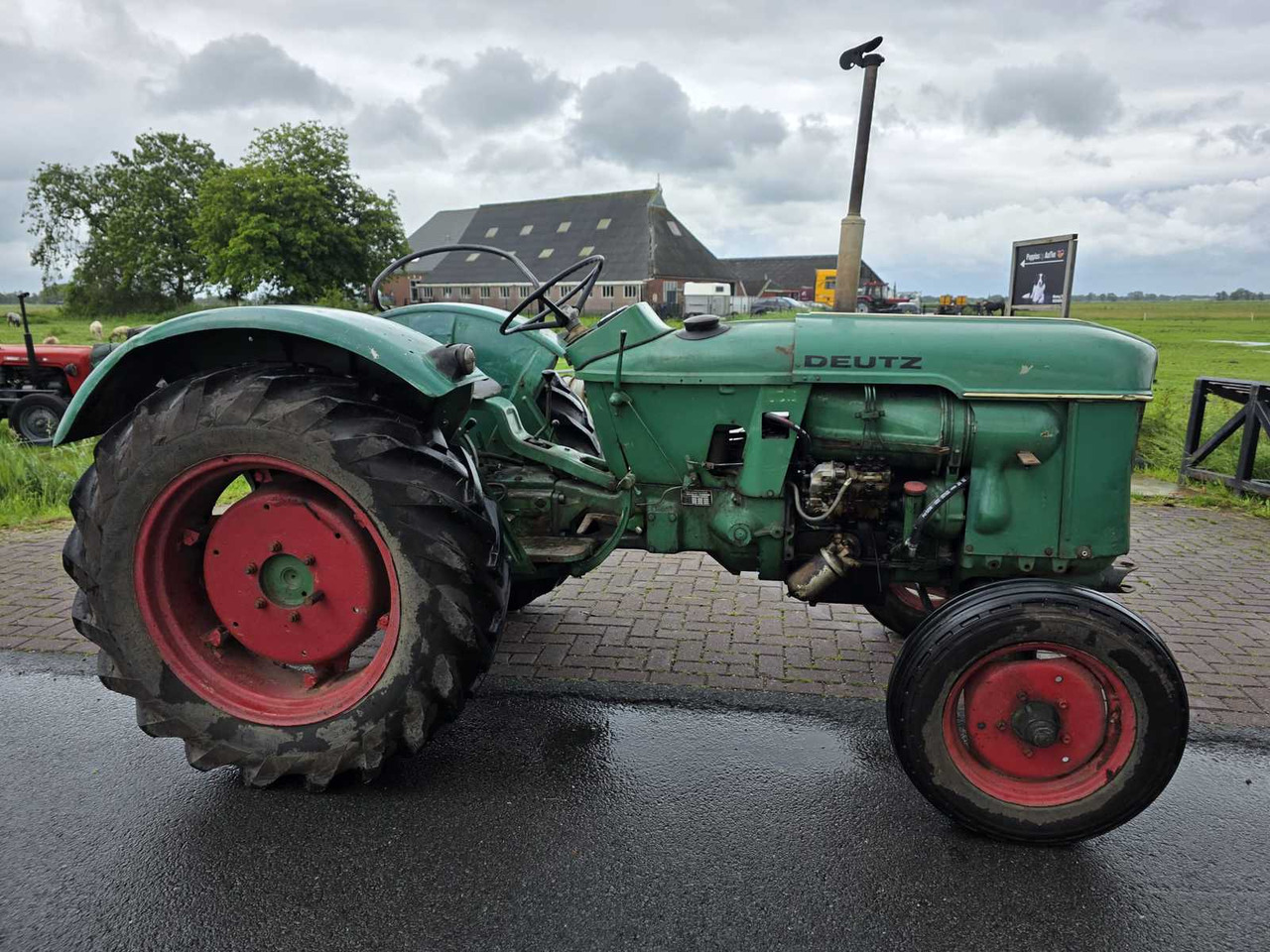 Deutz D40 Turbo - Traktor: obrázek 4 Deutz D40 Turbo - Traktor: obrázek 4