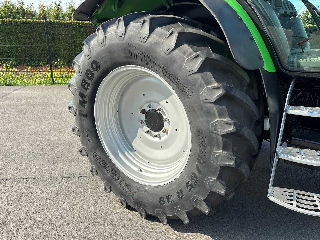 Traktor Deutz-Fahr Agrotron 165.7: obrázek 10 Traktor Deutz-Fahr Agrotron 165.7: obrázek 10