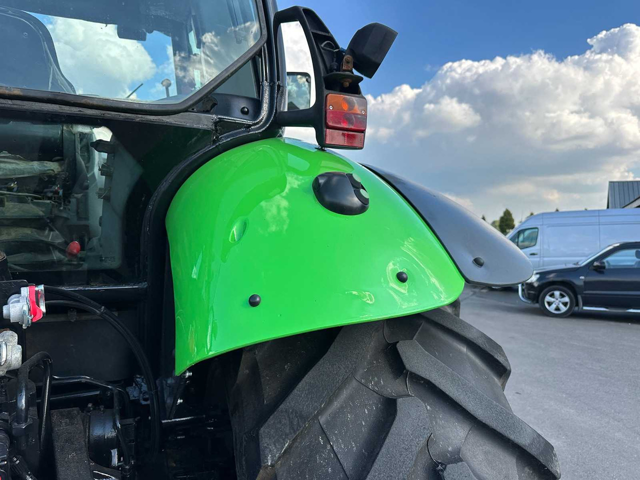 Traktor Deutz-Fahr Agrotron 165.7: obrázek 15 Traktor Deutz-Fahr Agrotron 165.7: obrázek 15