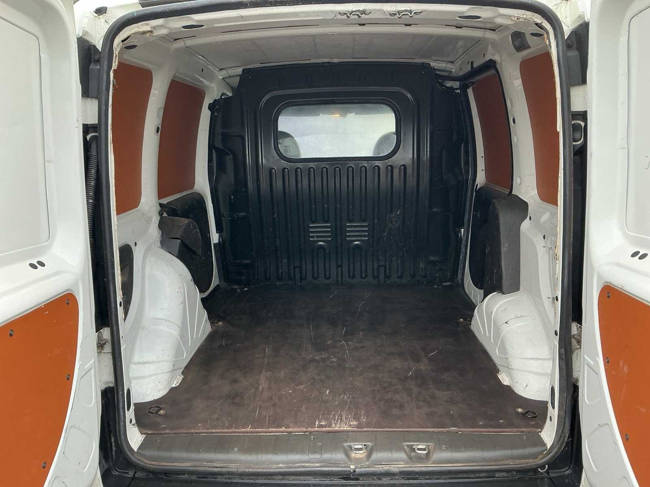 2008 - FIAT - DOBLÒ - 1.6 CNG COMFORT - COMMERCIAL VEHICLE - Dodávka: obrázek 5 2008 - FIAT - DOBLÒ - 1.6 CNG COMFORT - COMMERCIAL VEHICLE - Dodávka: obrázek 5