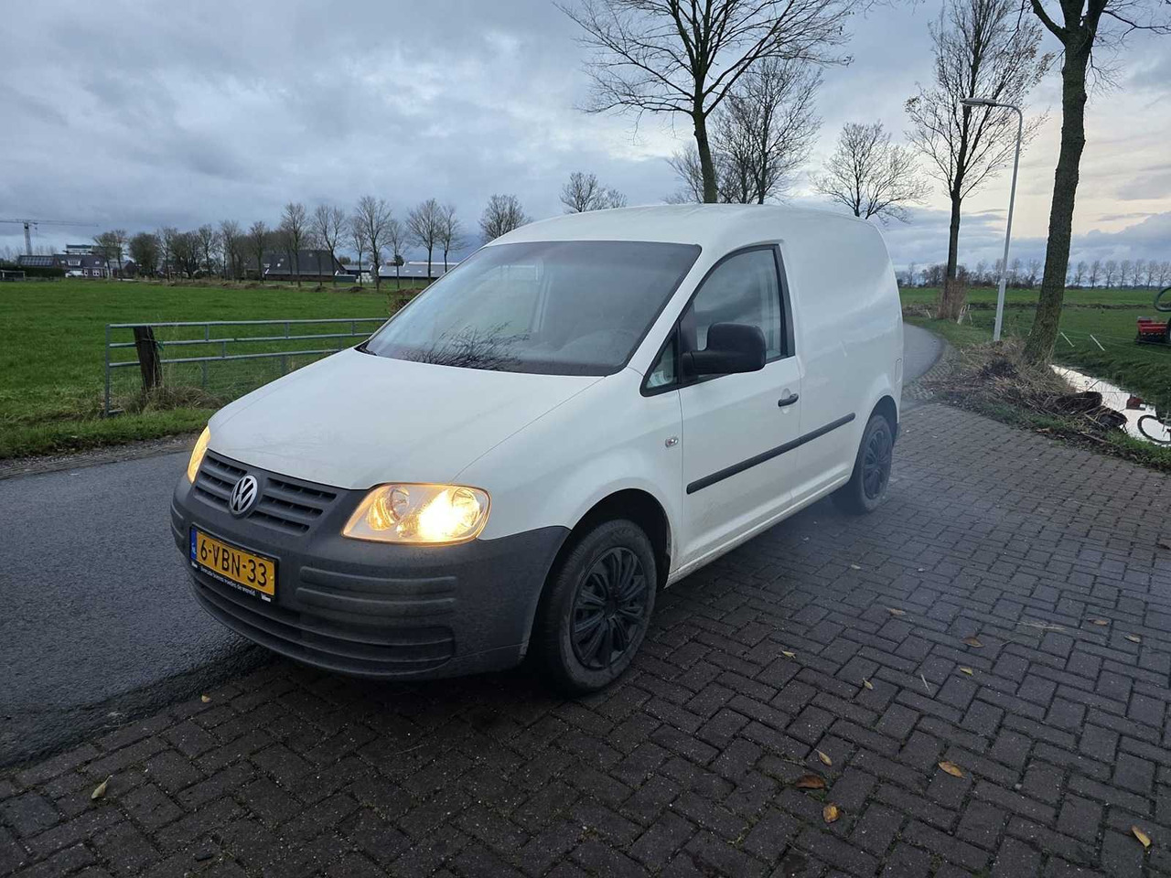 2009 VOLKSWAGEN CADDY 2.0 SDI COMMERCIAL VEHICLE - Dodávka: obrázek 1 2009 VOLKSWAGEN CADDY 2.0 SDI COMMERCIAL VEHICLE - Dodávka: obrázek 1