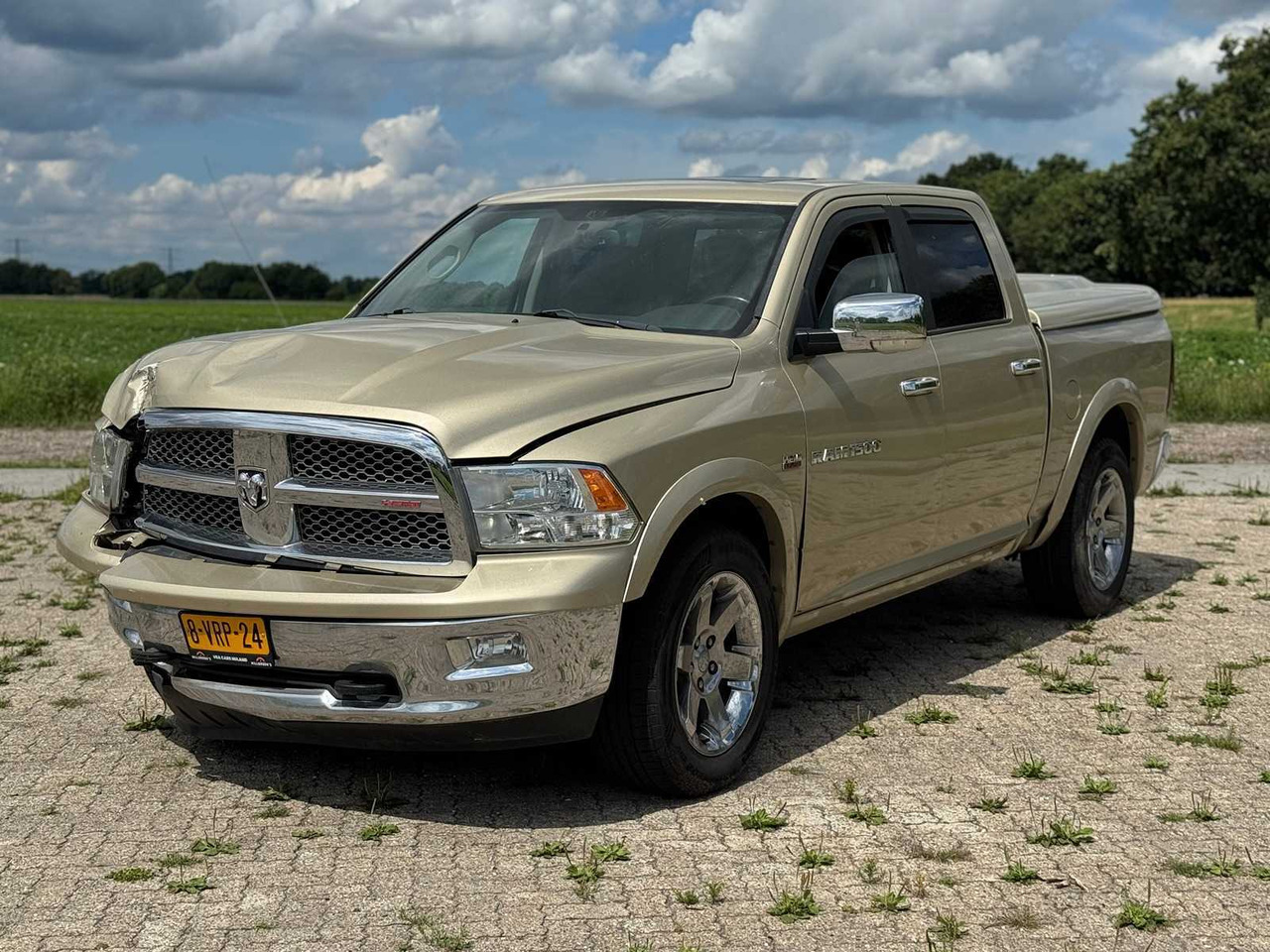 2011 DODGE RAM 1500 5.7 V8 4X4 QC 6'4 - Dodávka: obrázek 1 2011 DODGE RAM 1500 5.7 V8 4X4 QC 6'4 - Dodávka: obrázek 1