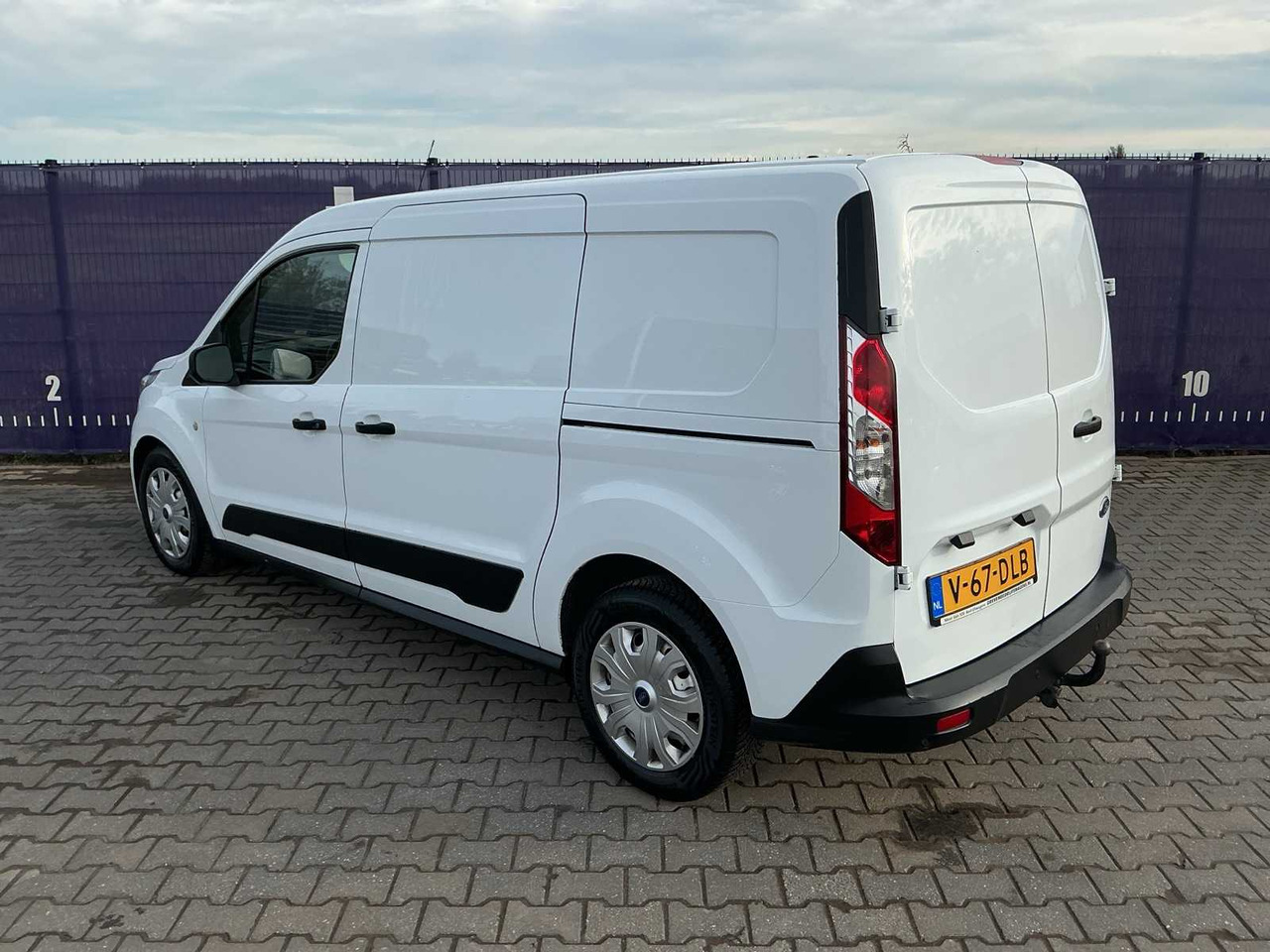 2019 - FORD - TRANSIT CONNECT - 1.5 ECOBLUE L2 TREND - COMMERCIAL VEHICLE - Dodávka: obrázek 3 2019 - FORD - TRANSIT CONNECT - 1.5 ECOBLUE L2 TREND - COMMERCIAL VEHICLE - Dodávka: obrázek 3