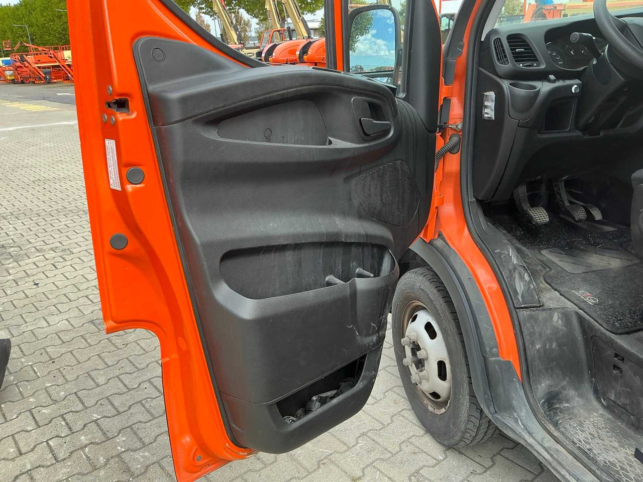 Dodávka 2019 IVECO DAILY 35-140 FLATBED TRUCK: obrázek 18