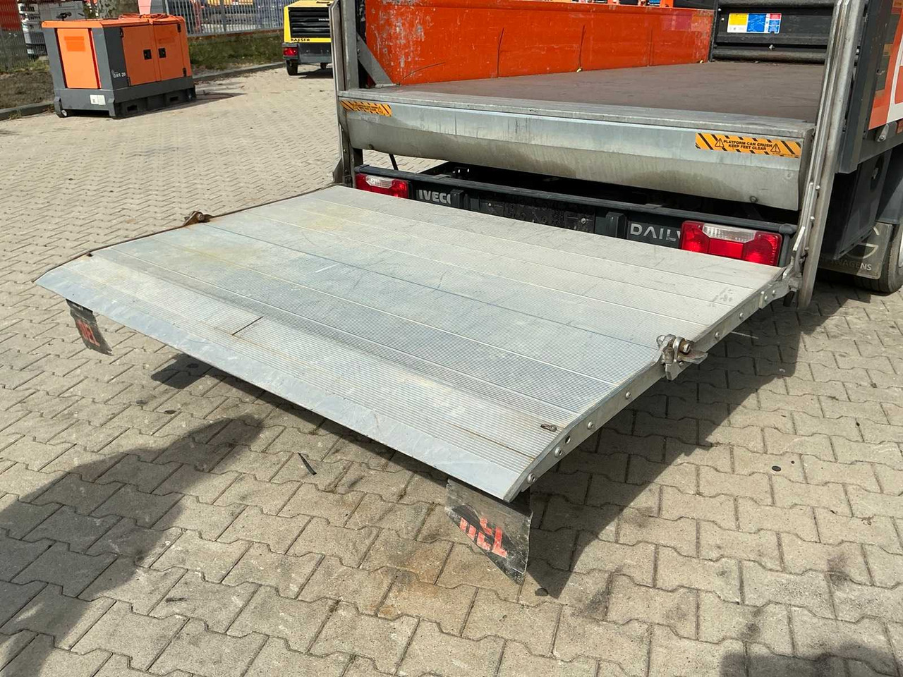 Dodávka 2019 IVECO DAILY 35-140 FLATBED TRUCK: obrázek 15