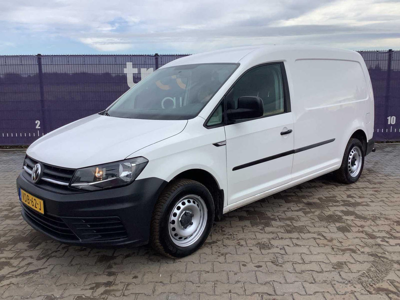 2019 - VOLKSWAGEN - CADDY - 1.4 TGI MAXI L2H1 ECOFUEL - CNG/NATURAL GAS - COMMERCIAL VEHICLE - Dodávka: obrázek 1 2019 - VOLKSWAGEN - CADDY - 1.4 TGI MAXI L2H1 ECOFUEL - CNG/NATURAL GAS - COMMERCIAL VEHICLE - Dodávka: obrázek 1