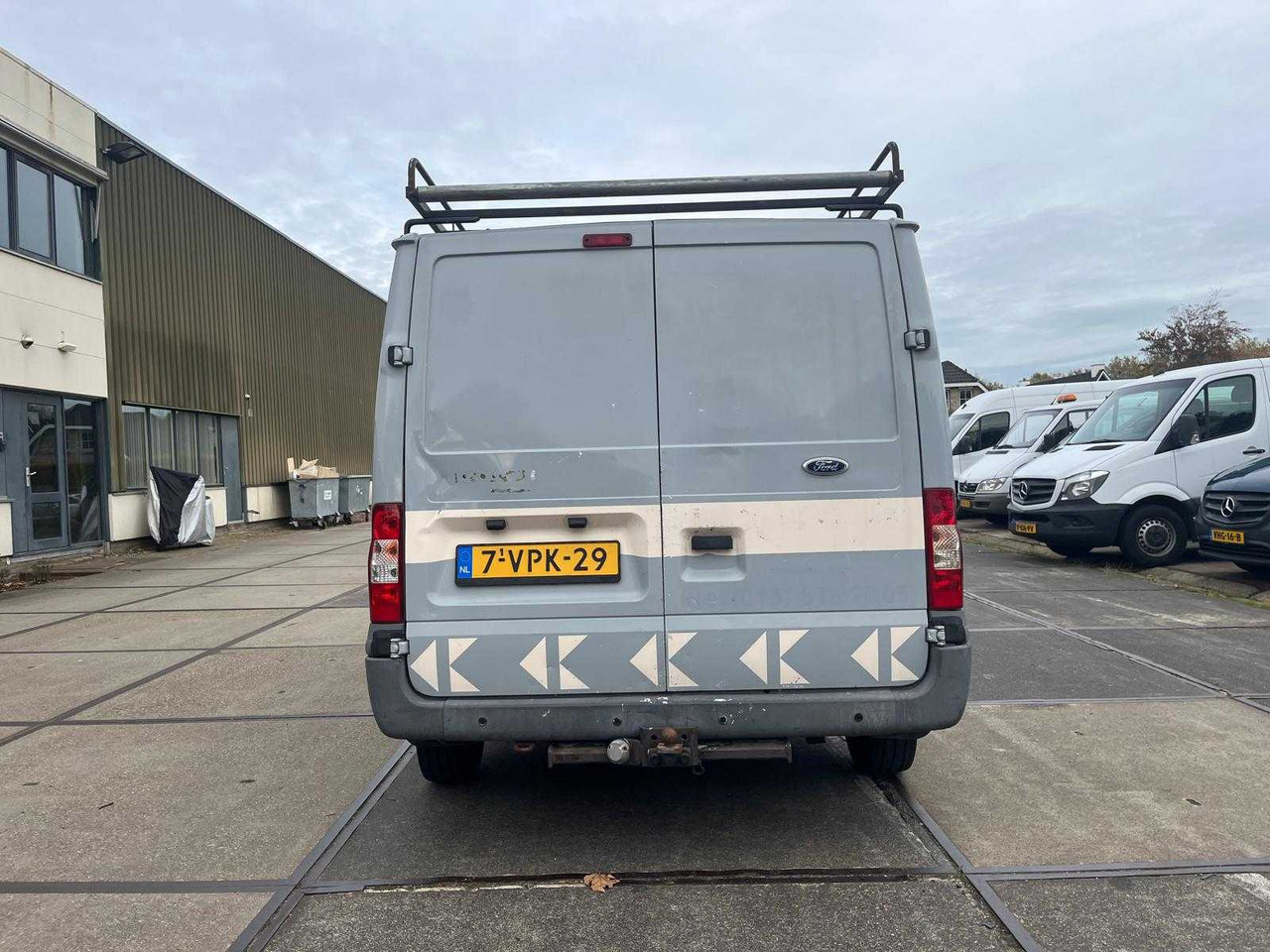 FORD TRANSIT 260S 2.2 TDCI ECONOMY EDITION | 7-VPK-29 - Dodávka: obrázek 5 FORD TRANSIT 260S 2.2 TDCI ECONOMY EDITION | 7-VPK-29 - Dodávka: obrázek 5