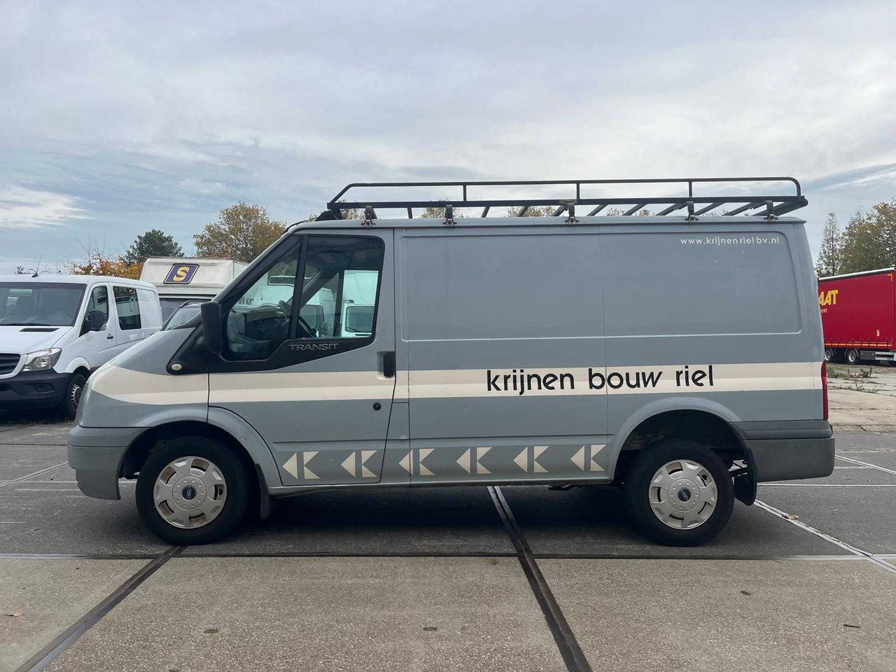 FORD TRANSIT 260S 2.2 TDCI ECONOMY EDITION | 7-VPK-29 - Dodávka: obrázek 3 FORD TRANSIT 260S 2.2 TDCI ECONOMY EDITION | 7-VPK-29 - Dodávka: obrázek 3