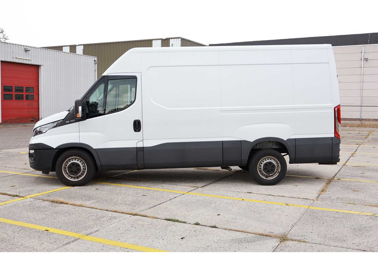 IVECO - DAILY - 35S16V 2.3 352 H3 L - COMMERCIAL VEHICLE - Dodávka: obrázek 4 IVECO - DAILY - 35S16V 2.3 352 H3 L - COMMERCIAL VEHICLE - Dodávka: obrázek 4