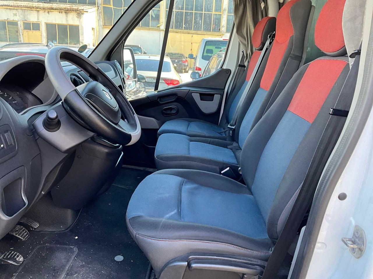 RENAULT MASTER VANS - Dodávka: obrázek 5 RENAULT MASTER VANS - Dodávka: obrázek 5